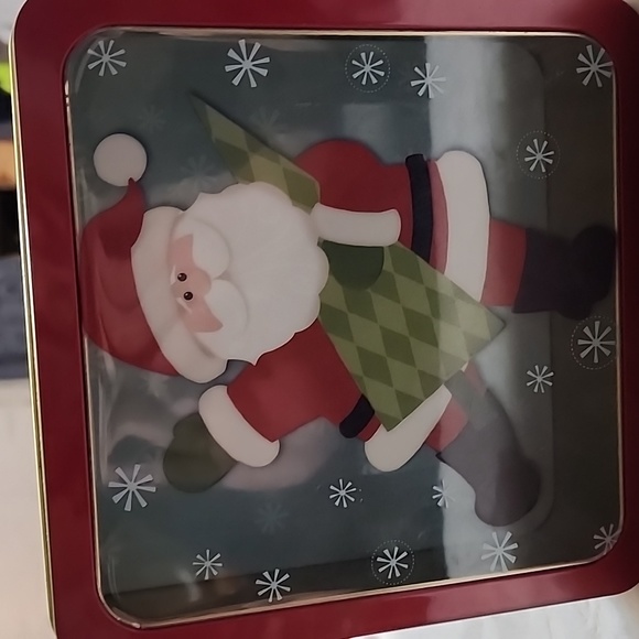 VINTAGE  TIN CANS AND  TRAY CHRISTMAS 🎄 - Picture 8 of 10